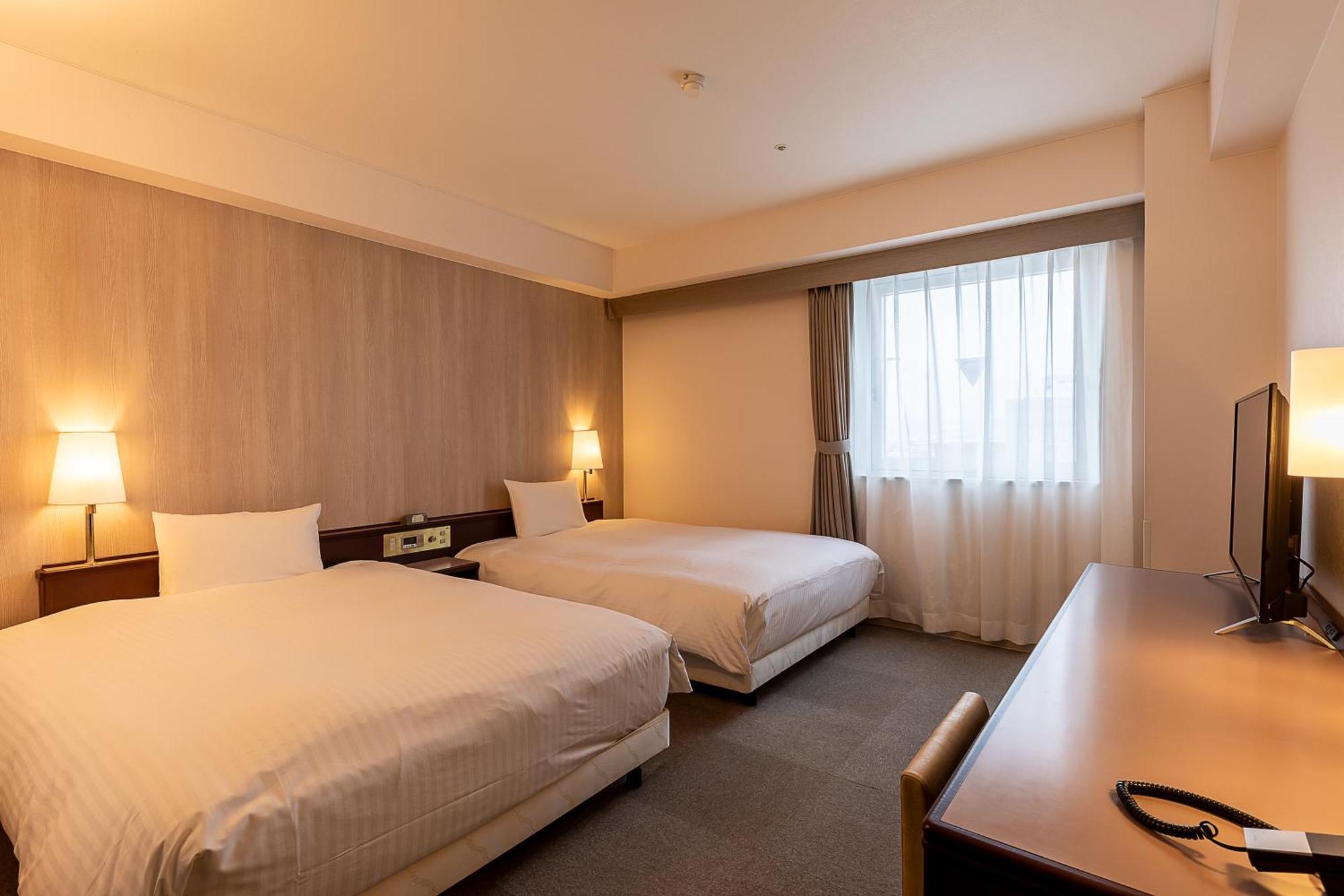 Court Hotel Асахикава Екстериор снимка